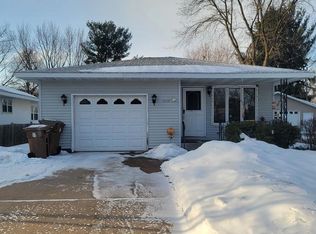 2925 Oak St, Stevens Point, WI 54481