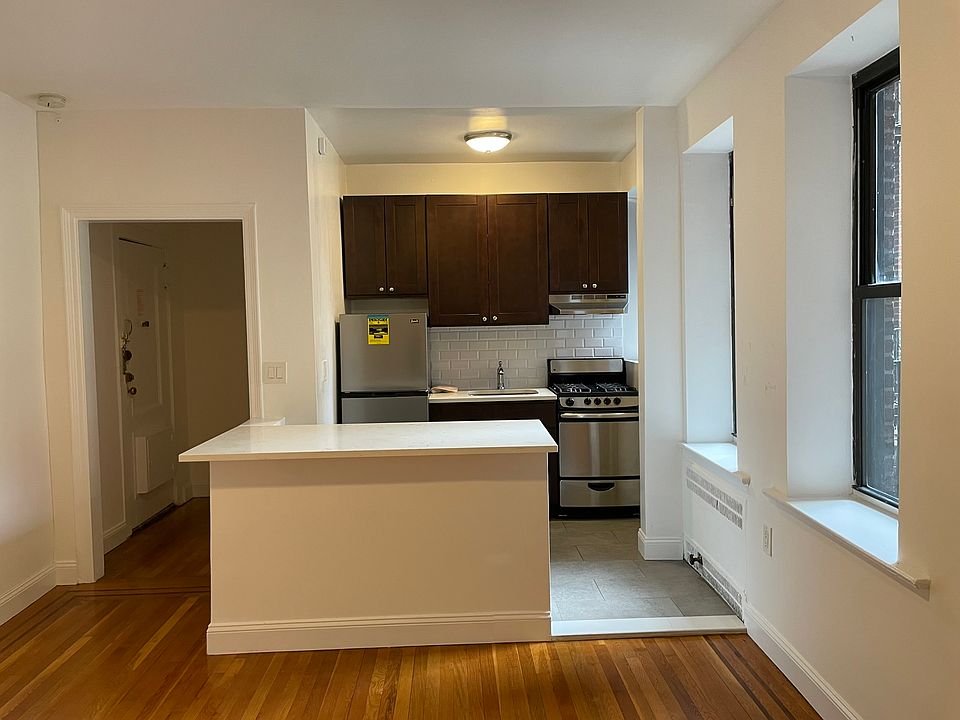 1st image of 25-98 36th St #3C