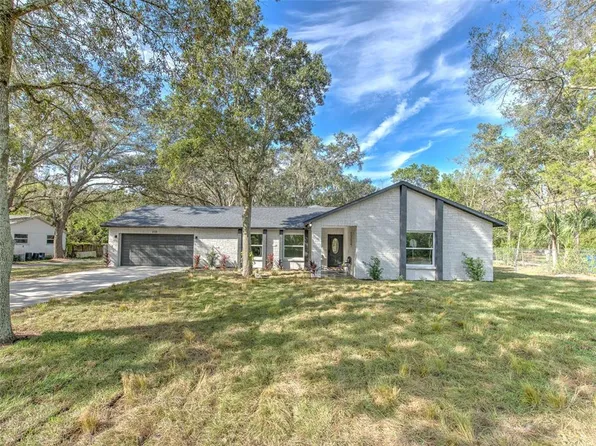 17128 Hanna Rd, Lutz, FL 33549