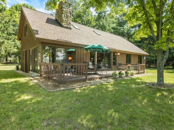 7679 Briar Ln, Bellaire, MI 49615