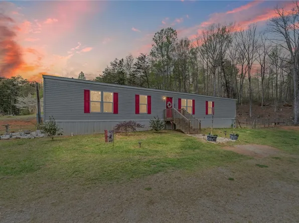 4724 Dacusville Hwy, Marietta, SC 29661