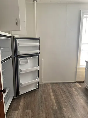 Rented by Argy Realty Inc | media 4