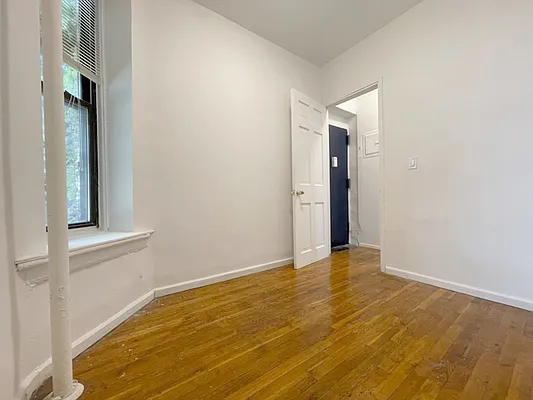 Rented by AJ Clarke | media 28