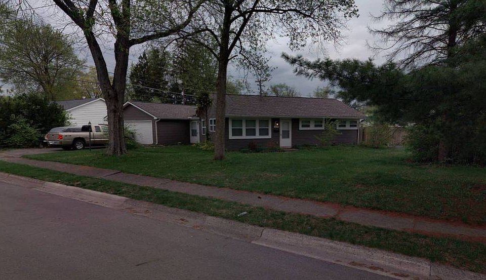 1st image of 4244 Packard Dr