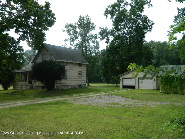 2437 N Eifert Rd, Holt, MI 48842