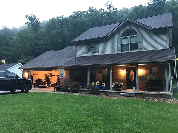 3rd image of 146 Whispering Oaks Dr