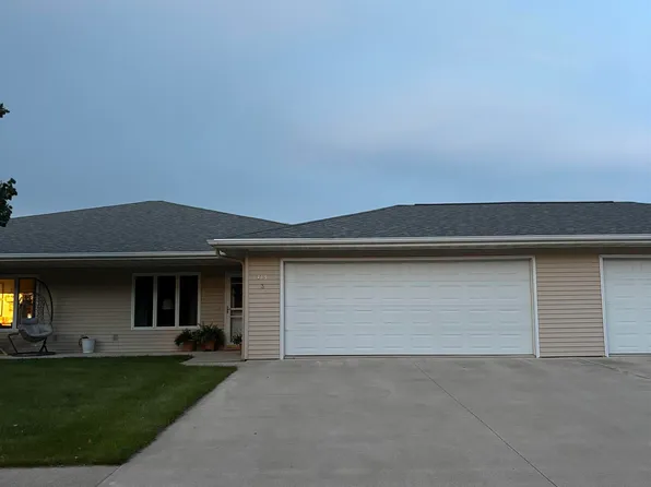 713 3rd St, Whittemore, IA 50598