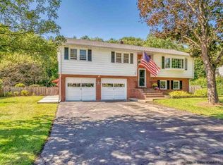 131 Woodland Dr, Hurley, NY 12443