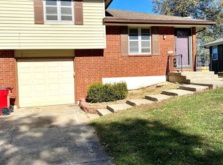 1101 SW Sunset St, Blue Springs, MO 64015