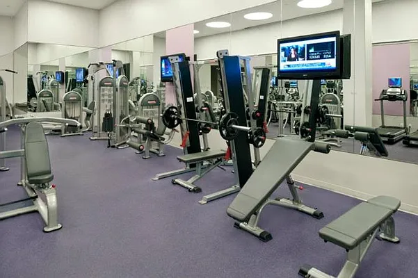 Rented by 25 Broad (LCOR) | media 5