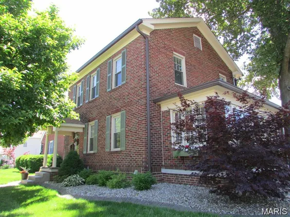 239 W Elm St, Alton, IL 62002