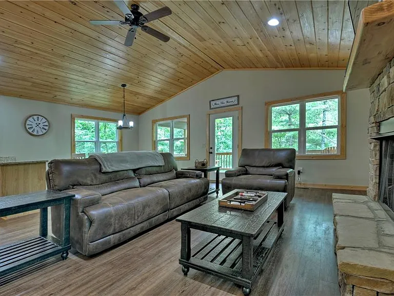 298 Spindrift Ct — Photo 8