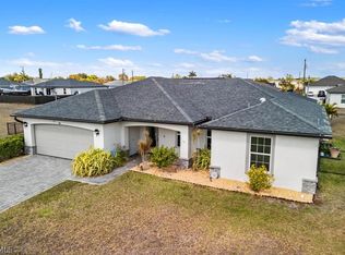 101 NW 25th Ter, Cape Coral, FL 33993