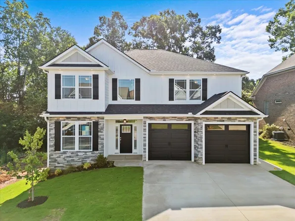 100 Double Crest Dr, Taylors, SC 29687
