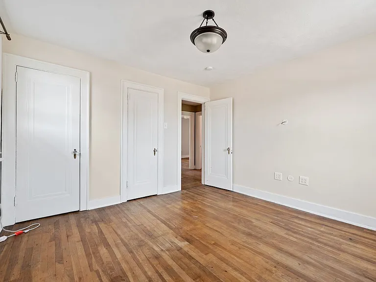 3846 Brownsville Rd — Photo 18