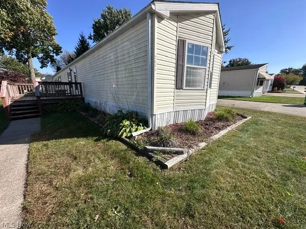 2655 Stoneyridge Dr, Madison, OH 44057