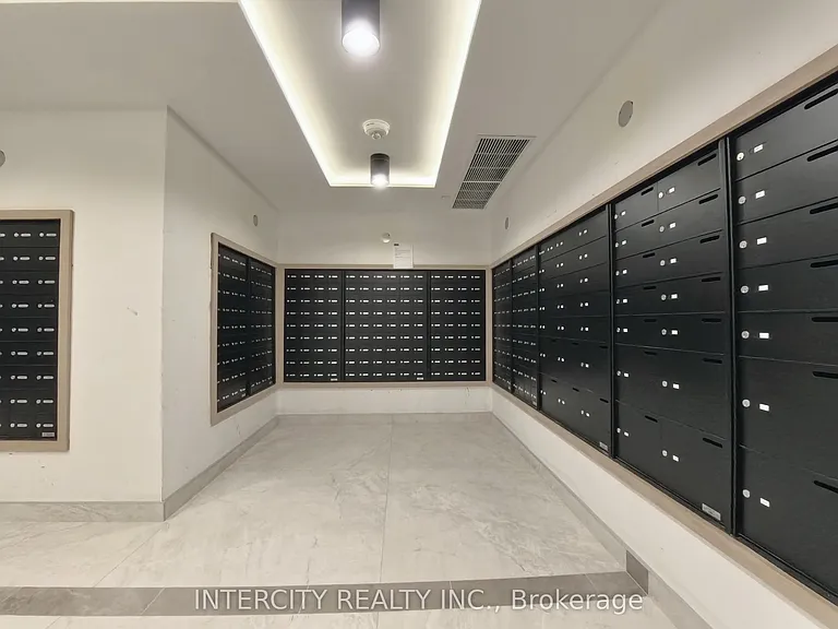 5105 Hurontario St S #1712 — Photo 5