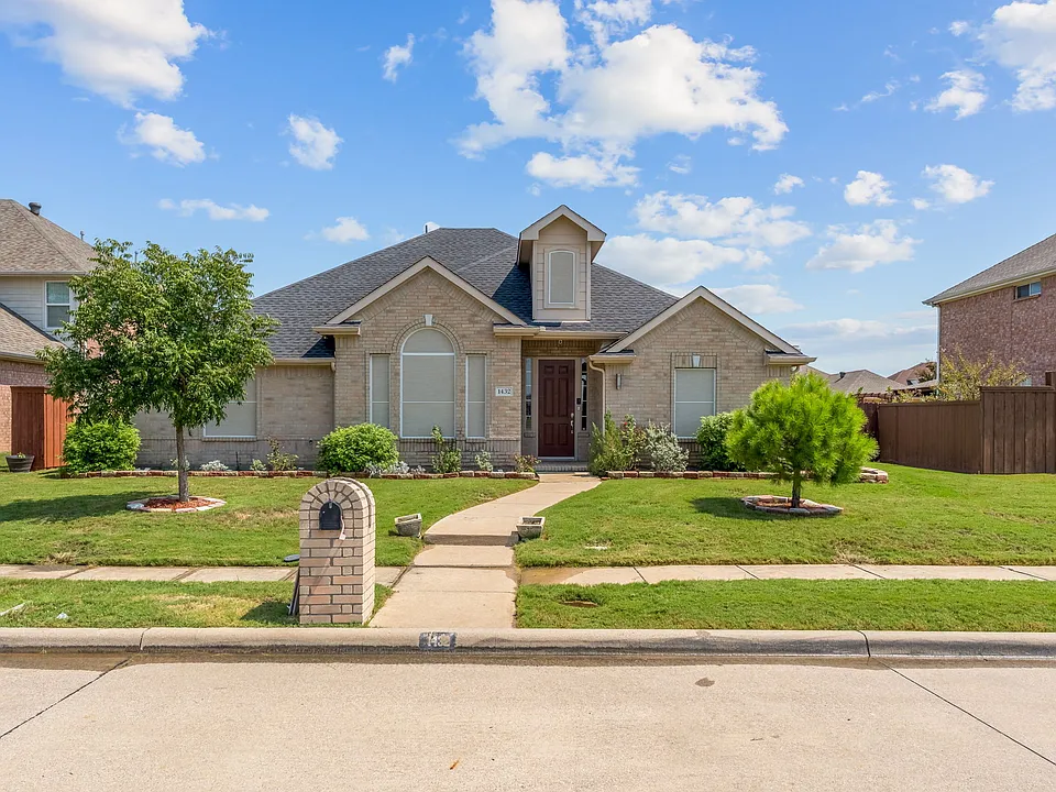 1432 Hudspeth Dr