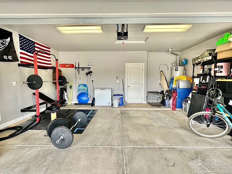 1077 El Nido Dr — Photo 4