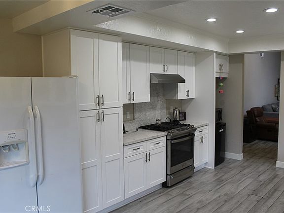 4th image of 8267 San Bernardino Rd