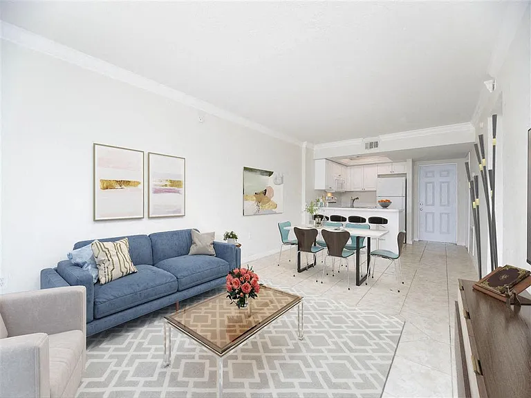 The Cove at 2950 — Photo 1