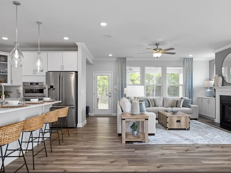 128 Harvester Rd — Photo 5