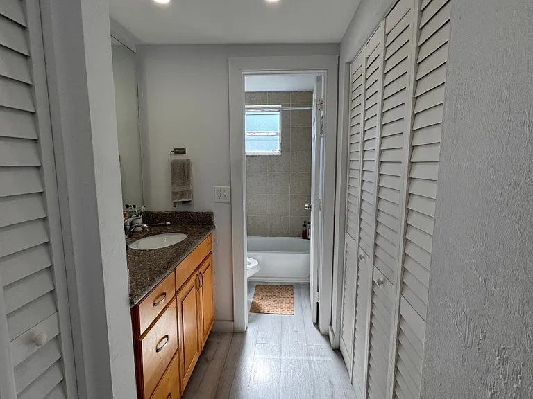344 Meridian Ave #4B — Photo 12