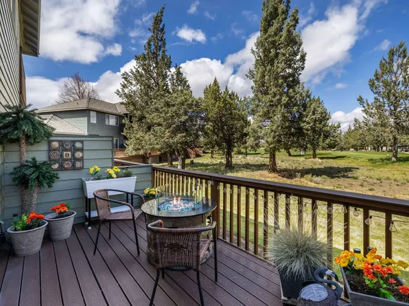 1116 Golden Pheasant Dr, Redmond, OR 97756