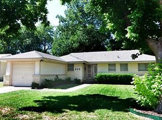 909 Parkmont Dr, Garland, TX 75041