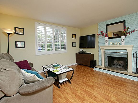 5th image of 7558 Margerum Ave