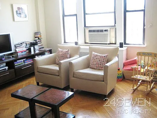 Rented by 24 7 NYC Realty Inc. | media 42