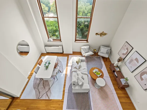 305 Second Avenue image 6 of 32