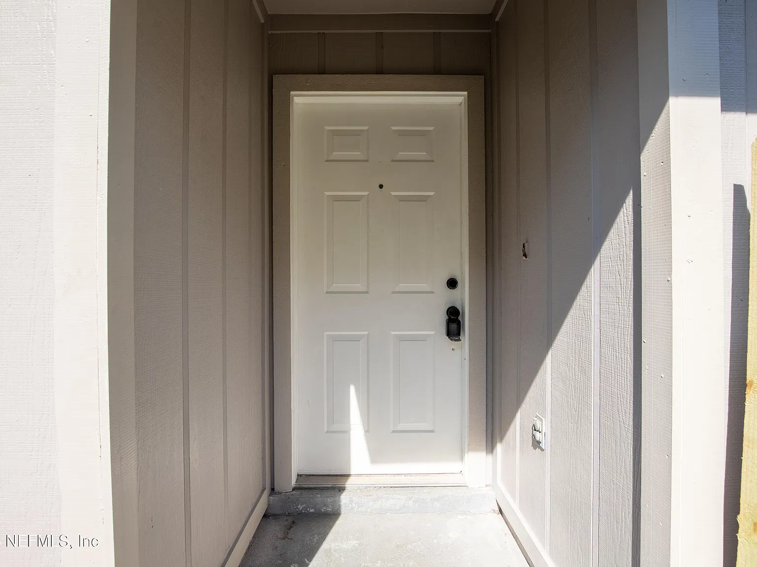 3 bed, 2.0 bath, 1225 sqft, $1,725 — Photo 4