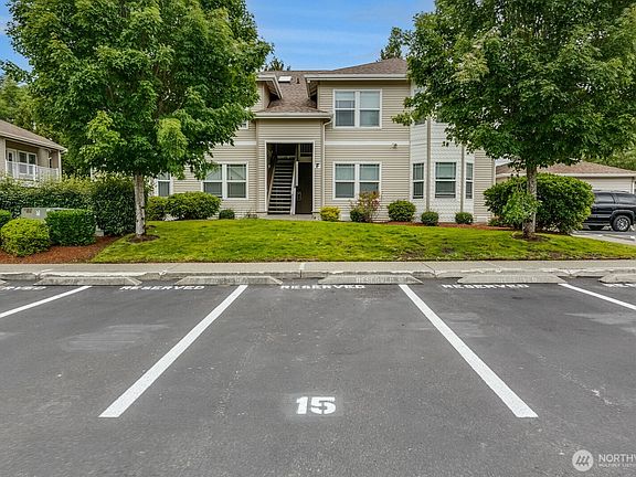 4th image of 10025 9th Avenue W #C302