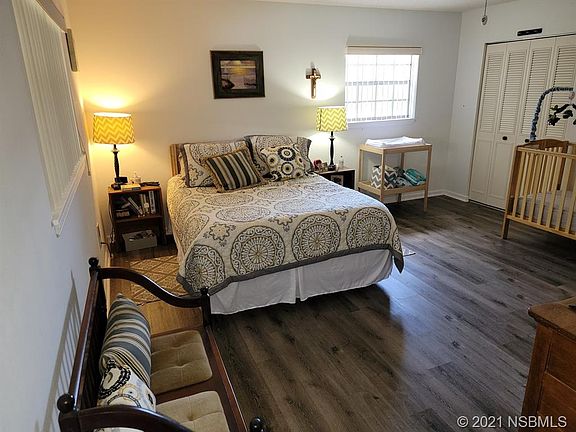 4th image of 19 Grace Dr