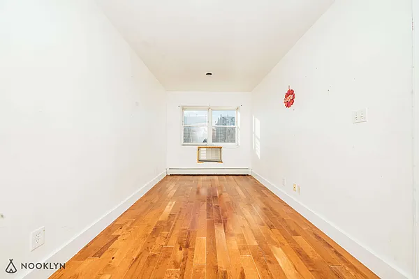 Rented by Nooklyn NYC LLC | media 12