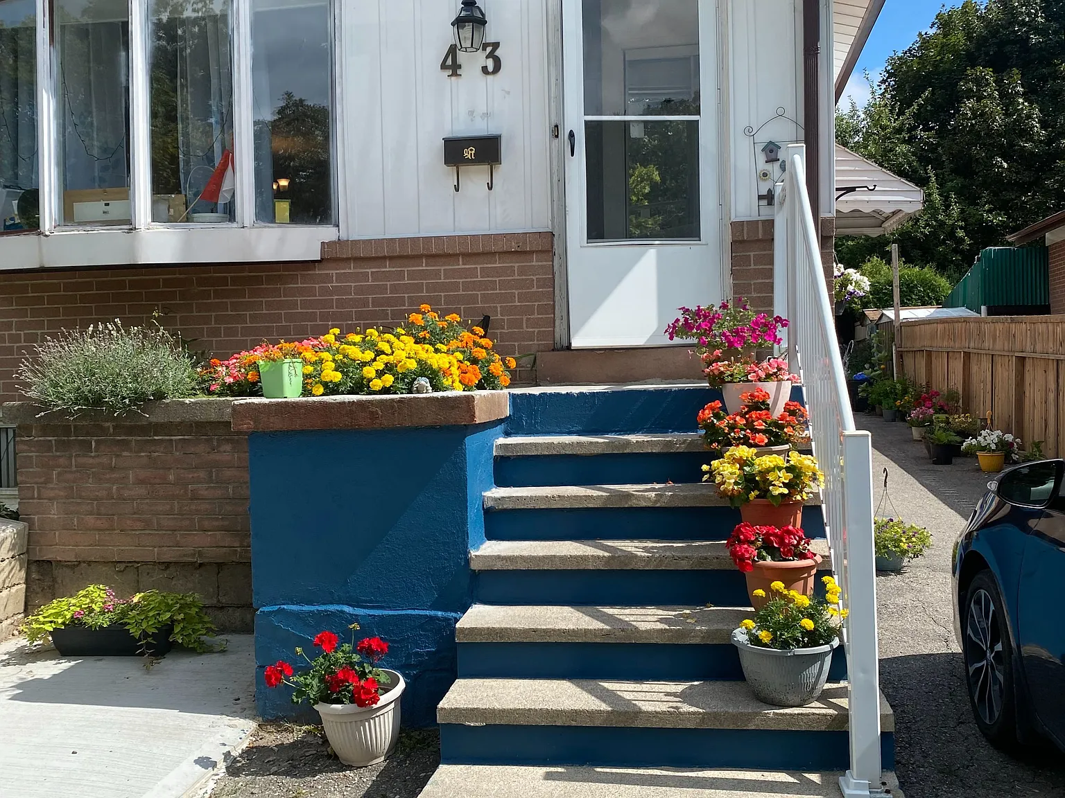 3 bed, $2,500 — Photo 1