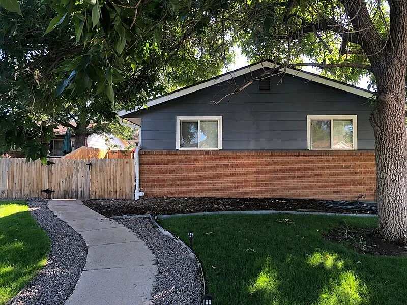4 bed, 2.0 bath, 1700 sqft, $2,350 — Photo 2