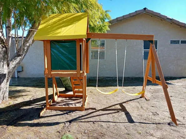 31101 Avenida El Pueblo, Cathedral City, CA 92234