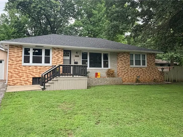 1602 S Olive St, Pittsburg, KS 66762