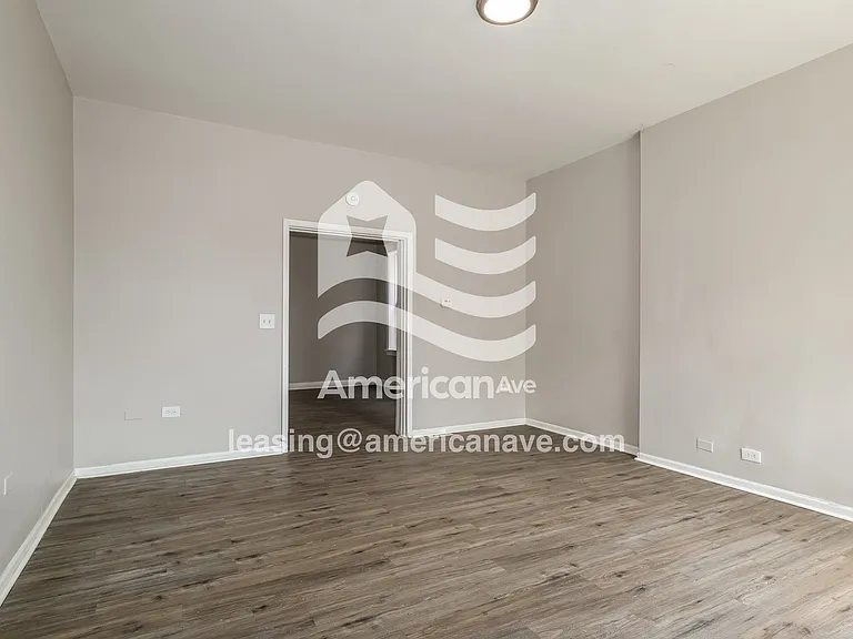689405_004_living_room_13685861.jpg