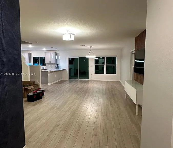 594 Preserve Pointe Blvd — Photo 3