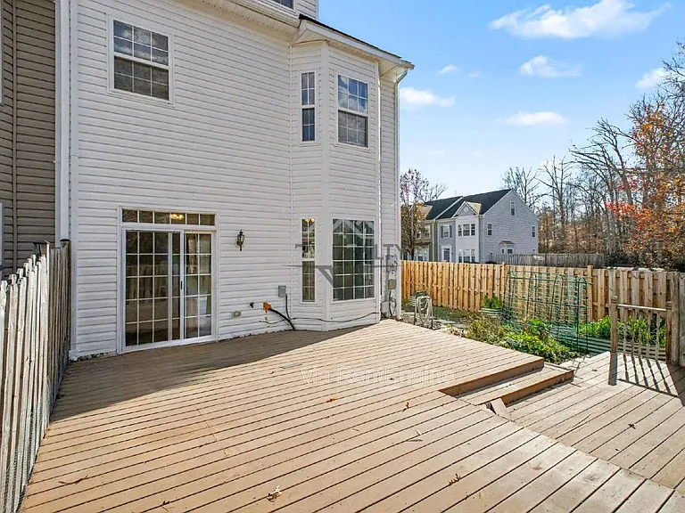 5218 Drakes Ct — Photo 21