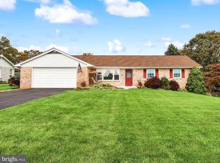 1365 Donegal Springs Rd, Mount Joy, PA 17552