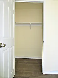 Rented by Ridgewood Capital NYC LLC