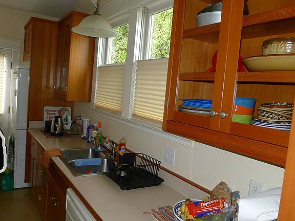 2nd image of 619 G St #1