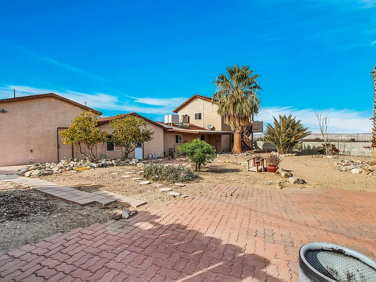 7565 Sherman Hoyt Ave — Photo 36