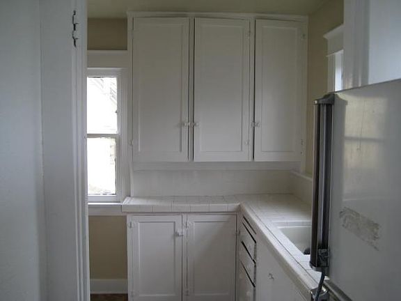 2nd image of 507 N Virginia Ct