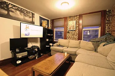 Rented by Dynamik Realty