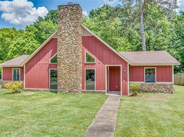 6318 Willow Glen Dr, Montgomery, AL 36117